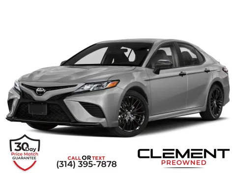 Green 2020 Toyota Camry SE Nightshade for sale in Florissant, MO