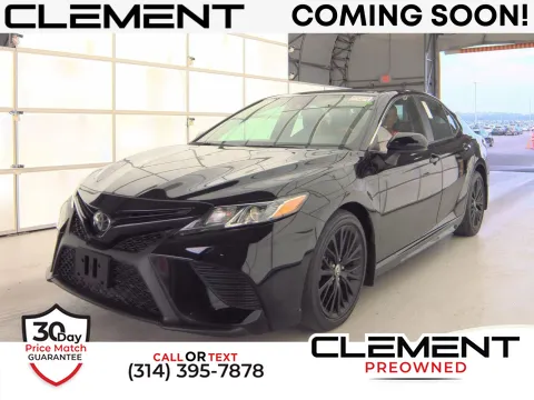 Black 2020 Toyota Camry SE Nightshade for sale in Florissant, MO
