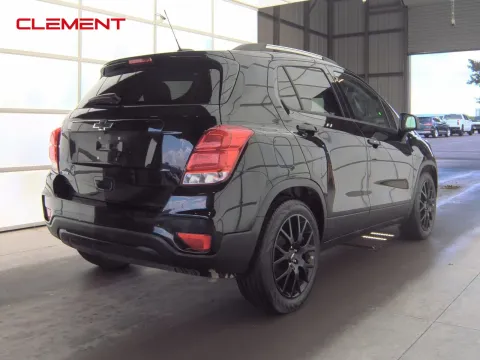 More photos of 2022 Chevrolet Trax LT at Clement Pre-Owned, MO