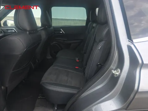 More photos of 2022 Mitsubishi Outlander Black Edition at Clement Pre-Owned, MO