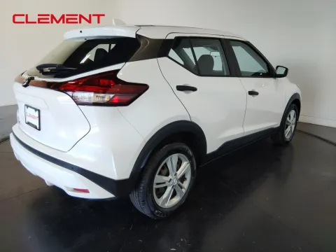 More photos of 2022 Nissan Kicks S at Clement Pre-Owned, MO