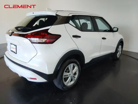 More photos of 2022 Nissan Kicks S at Clement Pre-Owned, MO