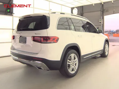 More photos of 2021 Mercedes-Benz GLB 250 at Clement Pre-Owned, MO