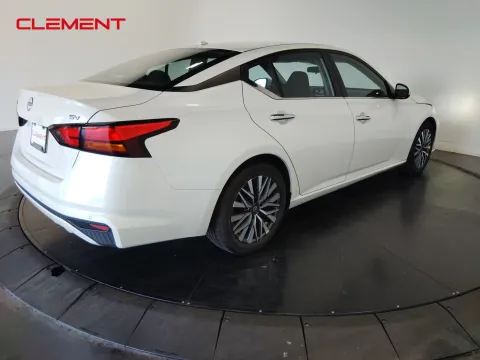 More photos of 2023 Nissan Altima 2.5 SV at Clement Pre-Owned, MO