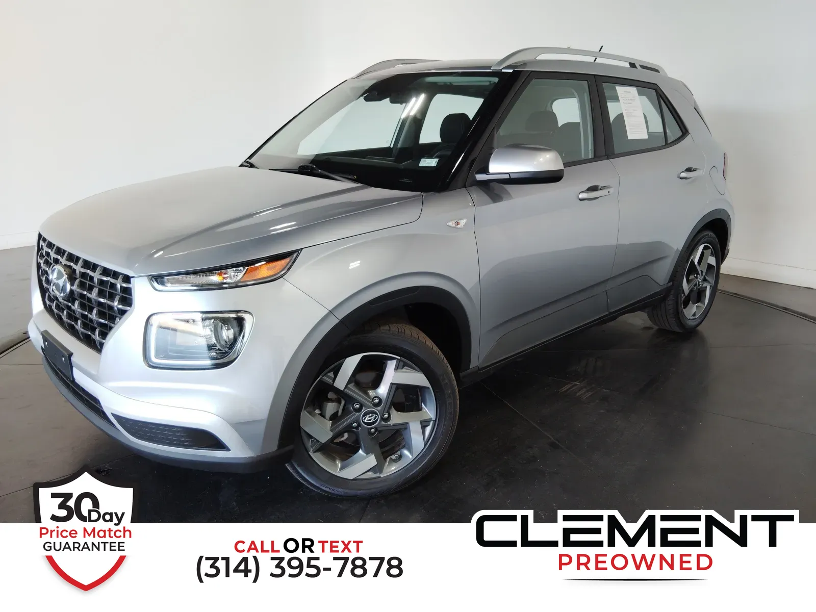 Silver 2024 Hyundai Venue SEL for sale in Florissant, MO