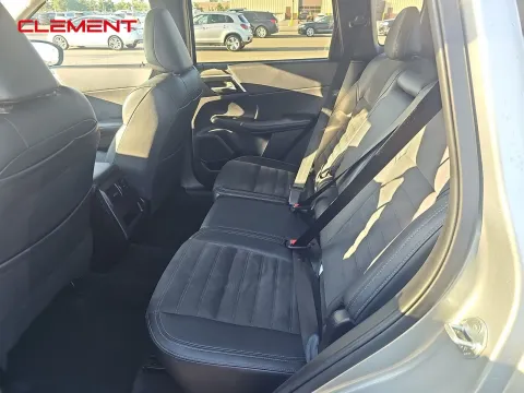 More photos of 2024 Mitsubishi Outlander SE Black Edition w/Pano Roof at Clement Pre-Owned, MO