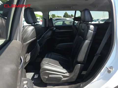 More photos of 2023 Jeep Grand Cherokee L Limited at Clement Pre-Owned, MO