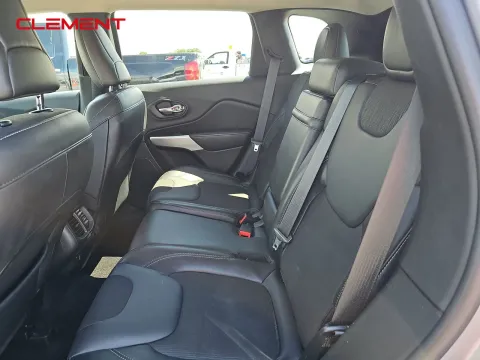 More photos of 2018 Jeep Cherokee Latitude Plus at Clement Pre-Owned, MO