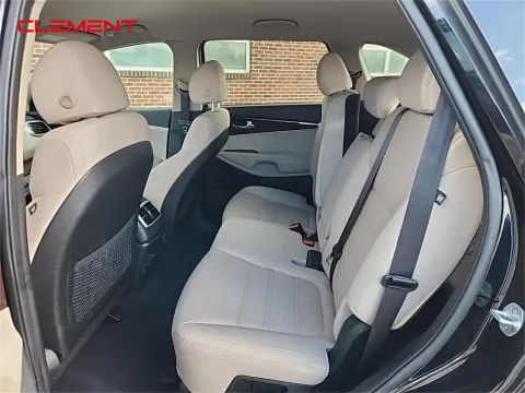 More photos of 2018 Kia Sorento LX at Clement Pre-Owned, MO