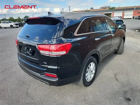 More photos of 2018 Kia Sorento LX at Clement Pre-Owned, MO