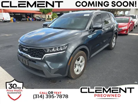 Gray 2022 Kia Sorento LX for sale in Florissant, MO