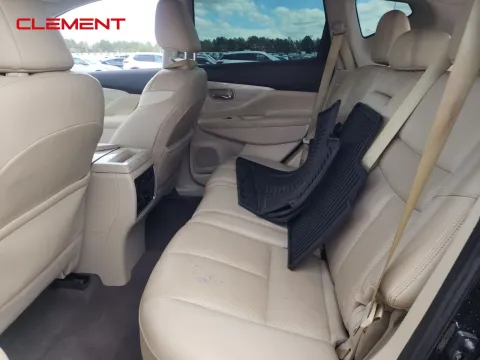 More photos of 2018 Nissan Murano SL at Clement Pre-Owned, MO