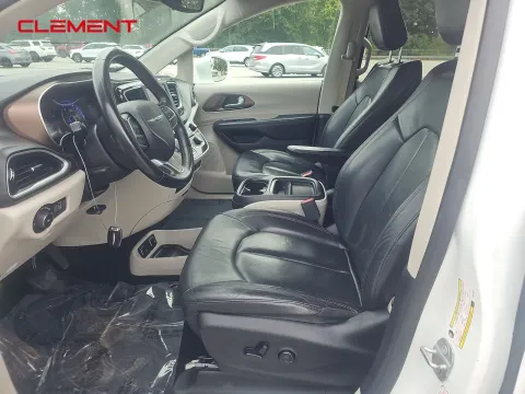 Another view of 2018 Chrysler Pacifica Touring L for sale in Florissant, MO at Clement Pre-Owned