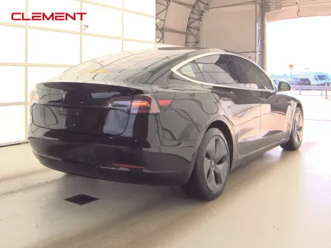 More photos of 2018 Tesla Model 3 Long Range at Clement Pre-Owned, MO