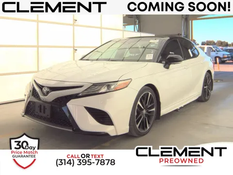 White 2018 Toyota Camry XSE V6 for sale in Florissant, MO