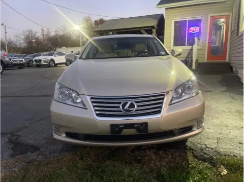Photos of 2010 Lexus ES 350 Sedan 4D for sale in O’Fallon, MO at O'Fallon Motors