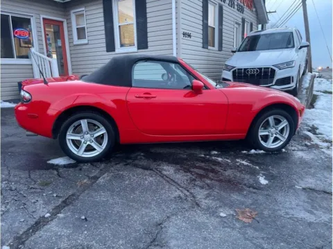 More photos of 2006 Mazda MX-5 Miata Convertible 2D at O'Fallon Motors, MO