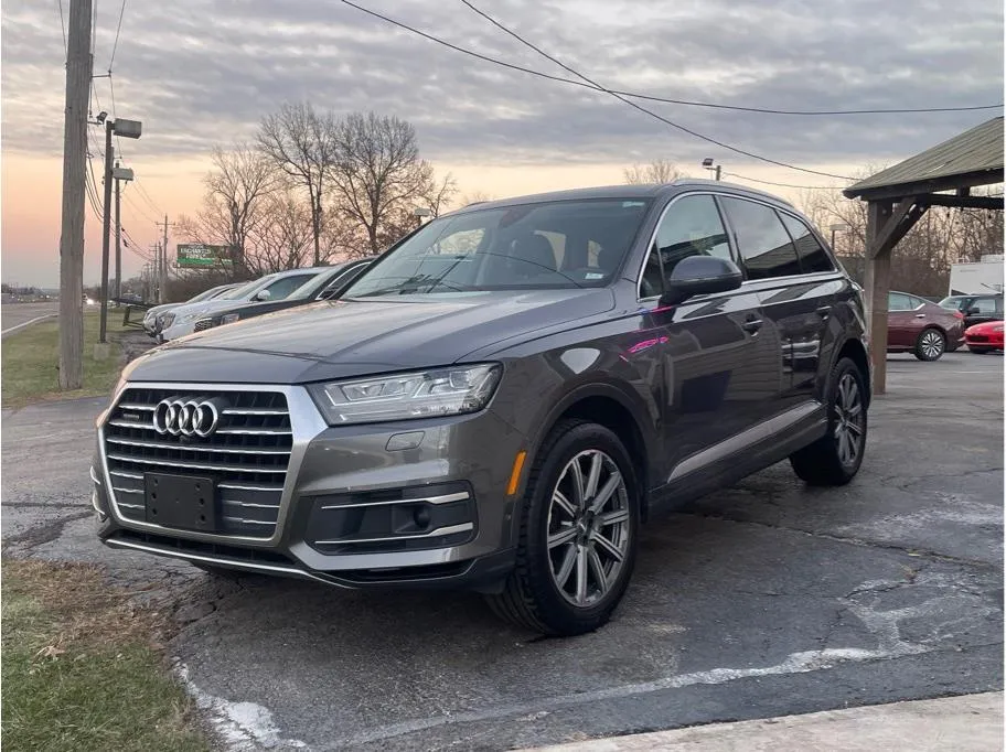 2019 Audi Q7 Premium Plus's photo