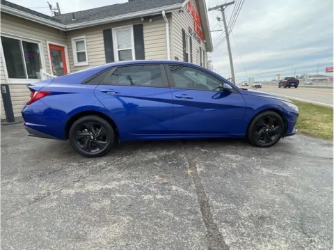 More photos of 2021 Hyundai Elantra SEL Sedan 4D at O'Fallon Motors, MO