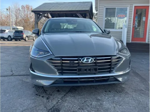 Photos of 2021 Hyundai Sonata SE Sedan 4D for sale in O’Fallon, MO at O'Fallon Motors