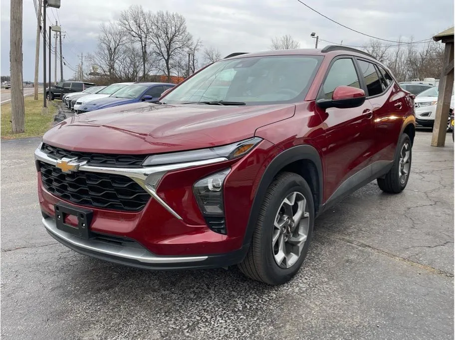 Red 2025 Chevrolet Trax LT Sport Utility 4D for sale in O’Fallon, MO