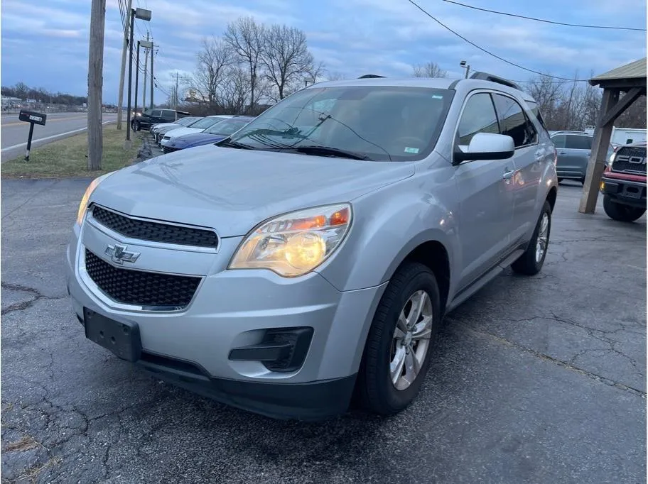 Silver 2015 Chevrolet Equinox LT Sport Utility 4D for sale in O’Fallon, MO