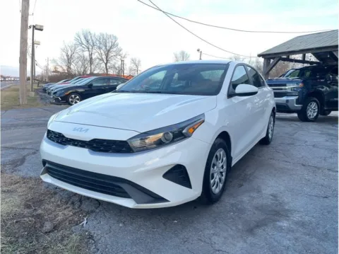 White 2023 Kia Forte LX Sedan 4D for sale in O’Fallon, MO