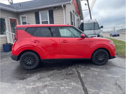 More photos of 2022 Kia Soul LX Wagon 4D at O'Fallon Motors, MO