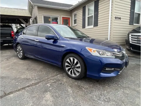 Another view of 2017 Honda Accord Hybrid EX-L Sedan 4D for sale in O’Fallon, MO at O'Fallon Motors