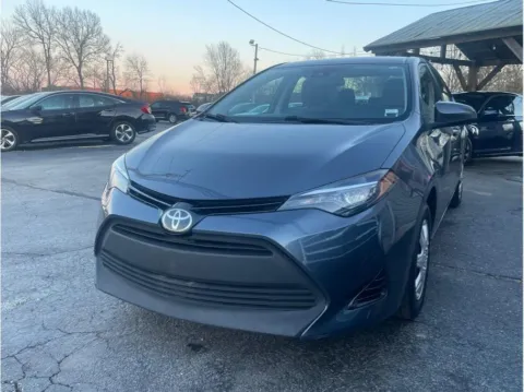 Black 2018 Ford Explorer XLT Sport Utility 4D for sale in O’Fallon, MO