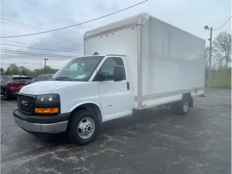 White 2024 GMC Savana Cutaway 3500 Cutaway Van 2D for sale in O’Fallon, MO