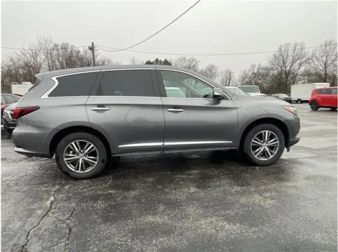 Photos of 2020 Infiniti QX60 PURE Sport Utility 4D for sale in O’Fallon, MO at O'Fallon Motors