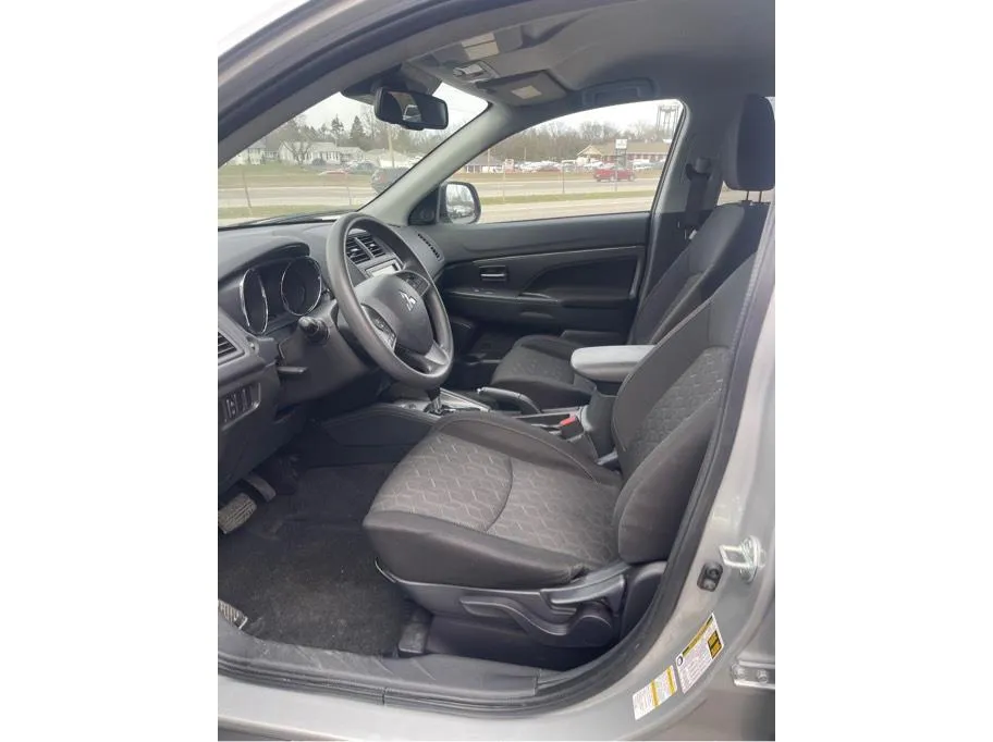 2024 Mitsubishi Outlander Sport ES - Photo 10