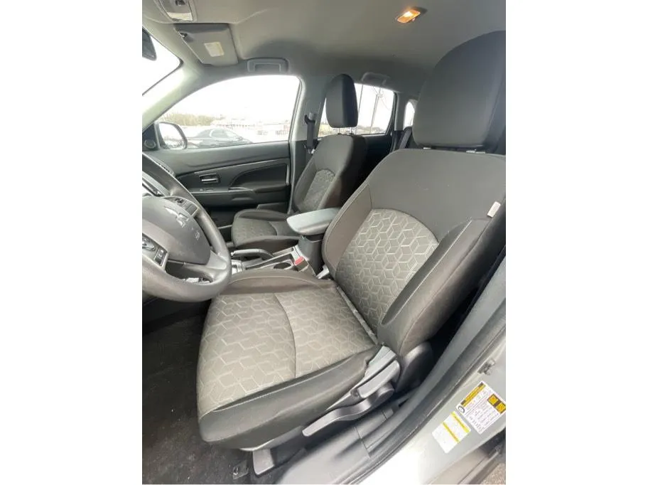 2024 Mitsubishi Outlander Sport ES - Photo 13