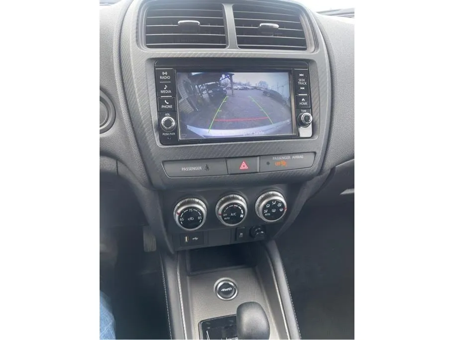 2024 Mitsubishi Outlander Sport ES - Photo 18