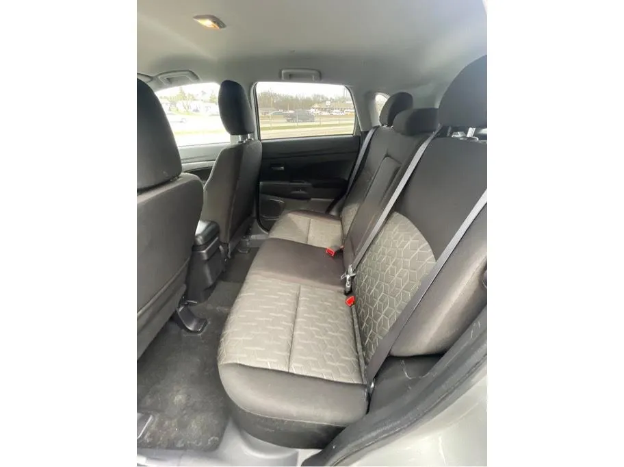2024 Mitsubishi Outlander Sport ES - Photo 24