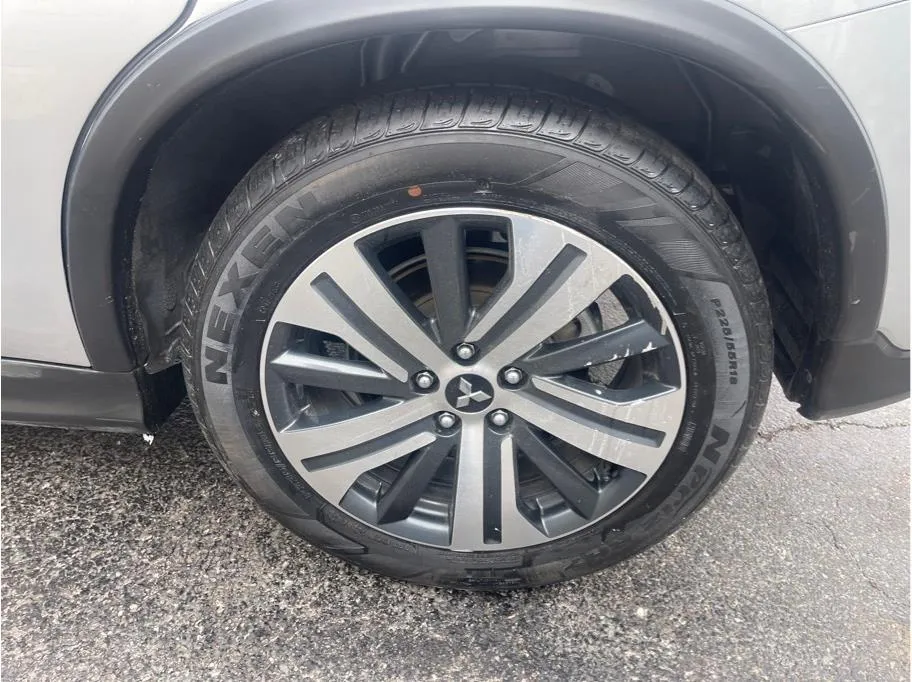 2024 Mitsubishi Outlander Sport ES - Photo 29