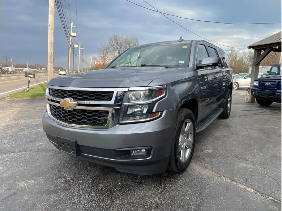 Gray 2018 Chevrolet Suburban LT Sport Utility 4D for sale in O’Fallon, MO