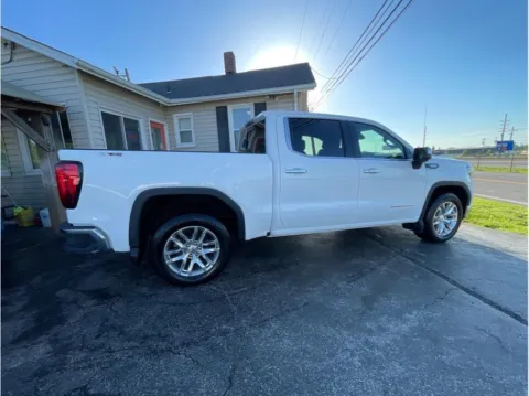 More photos of 2021 GMC Sierra 1500 Crew Cab SLT Pickup 4D 5 3/4 ft at O'Fallon Motors, MO