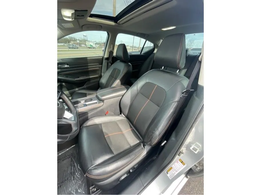 2020 Nissan Altima SR - Photo 11
