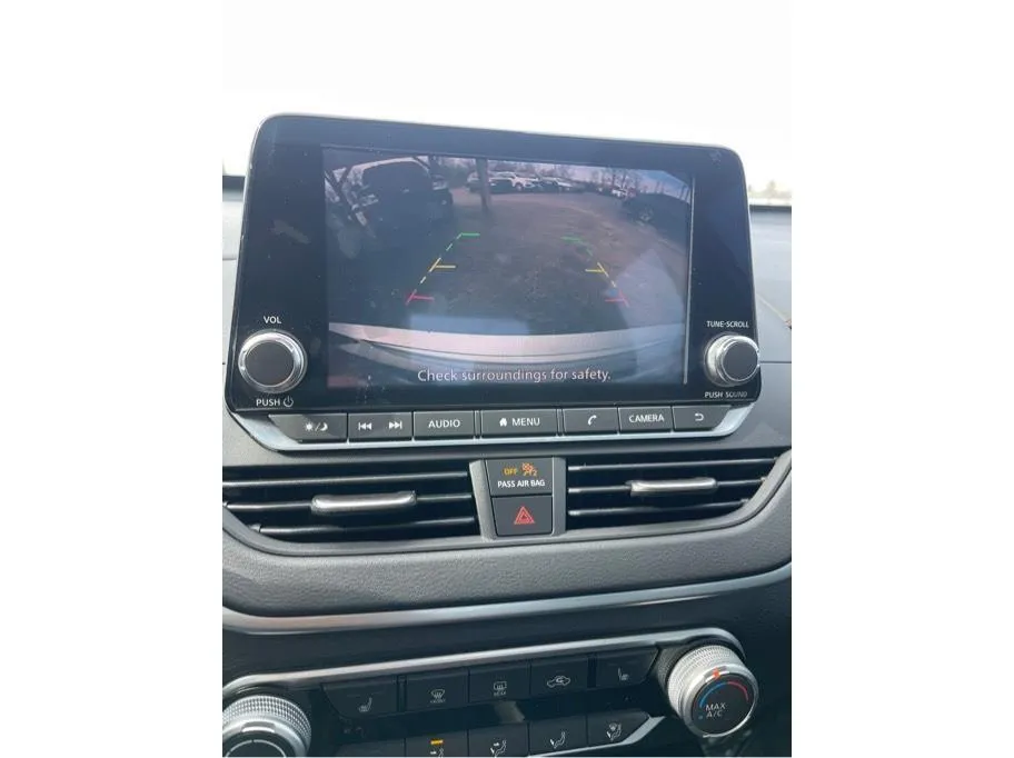 2020 Nissan Altima SR - Photo 18