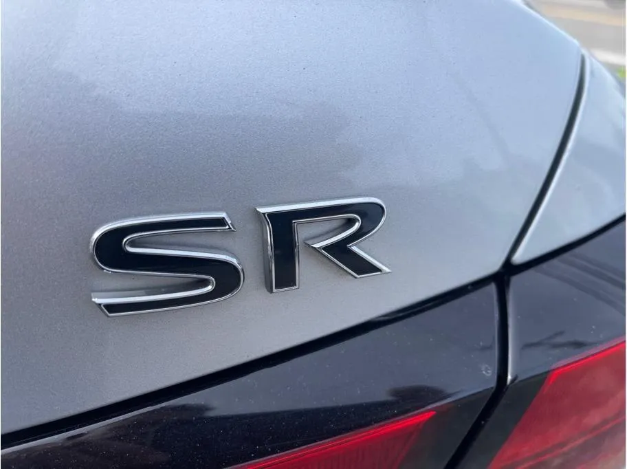2020 Nissan Altima SR - Photo 23