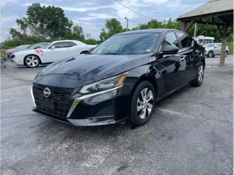 Black 2024 Nissan Altima 2.5 S Sedan 4D for sale in O’Fallon, MO