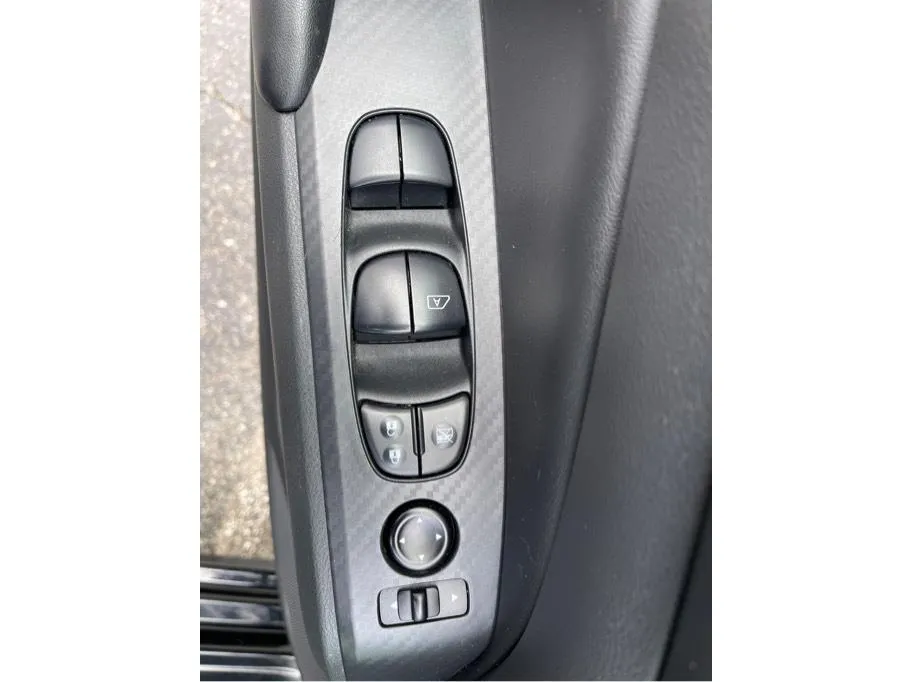 Nissan Altima photo 11