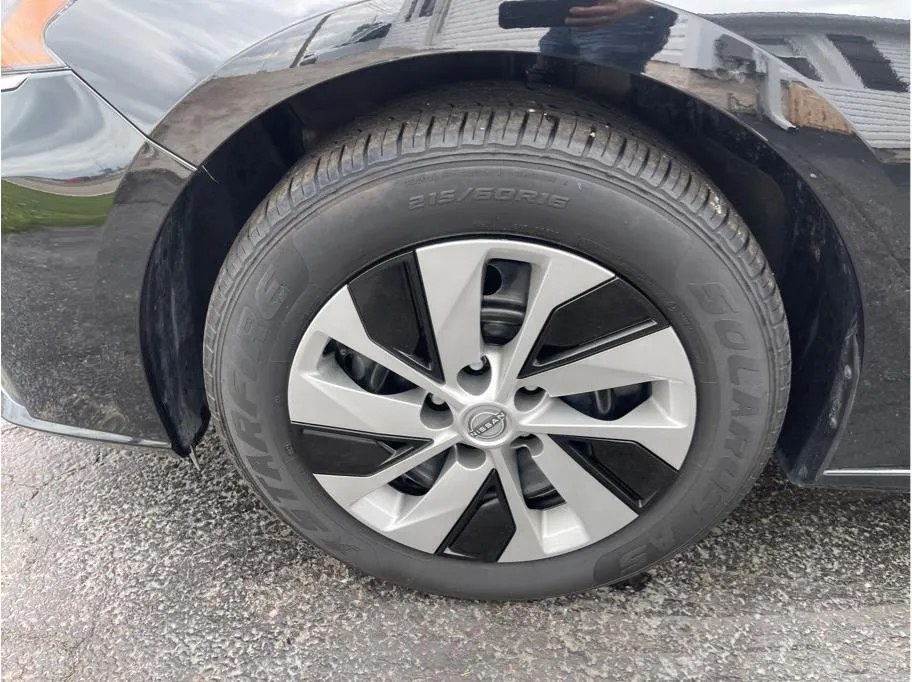 Nissan Altima photo 24