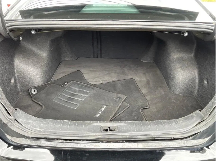 Nissan Altima photo 29
