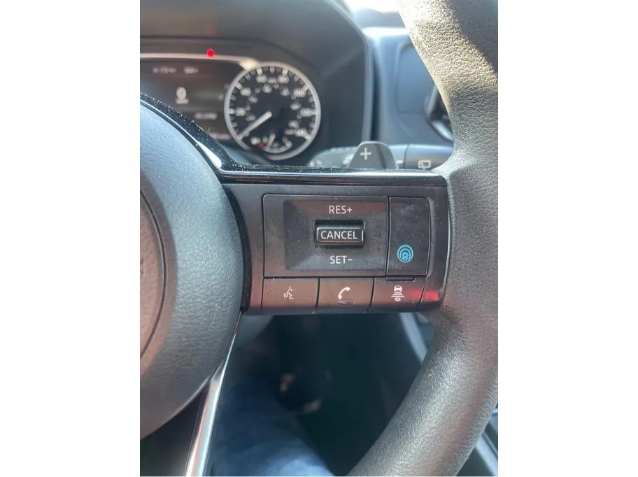 Nissan Rogue photo 20