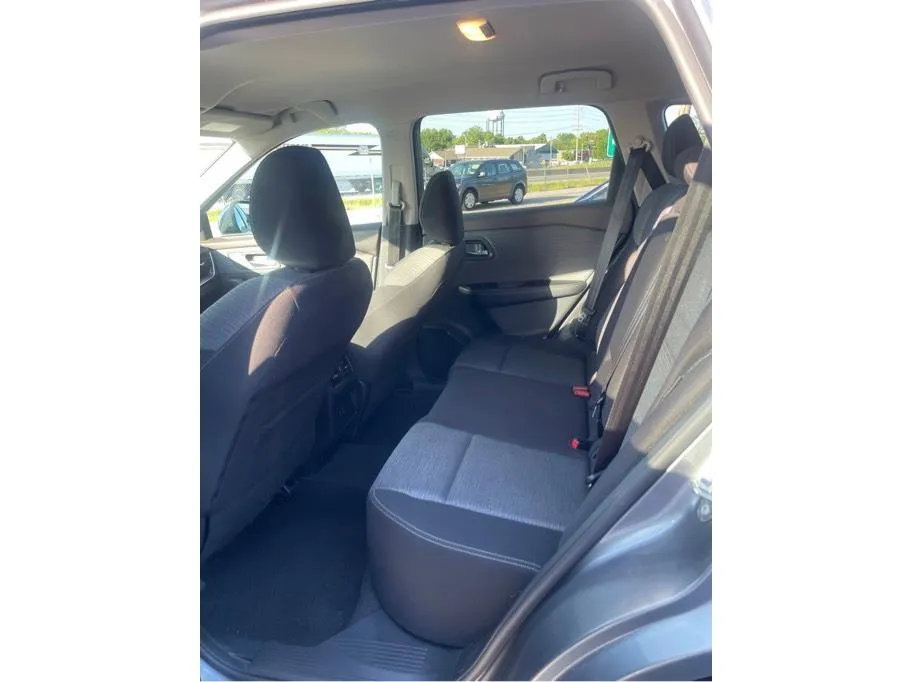 Nissan Rogue photo 21