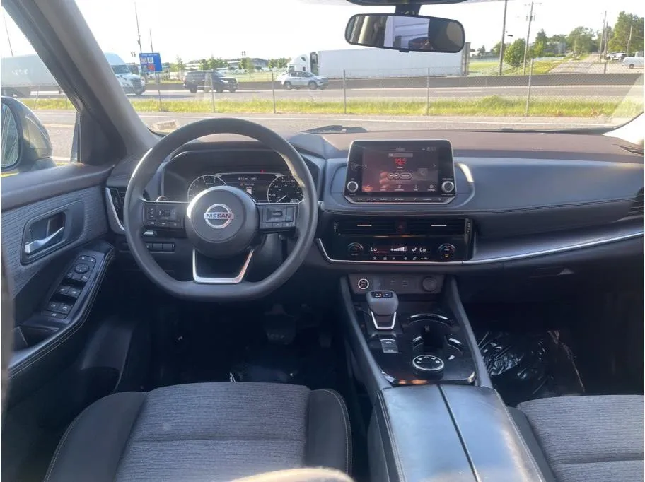 Nissan Rogue photo 22