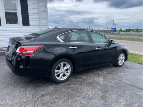 More photos of 2015 Nissan Altima 2.5 SL Sedan 4D at O'Fallon Motors, MO